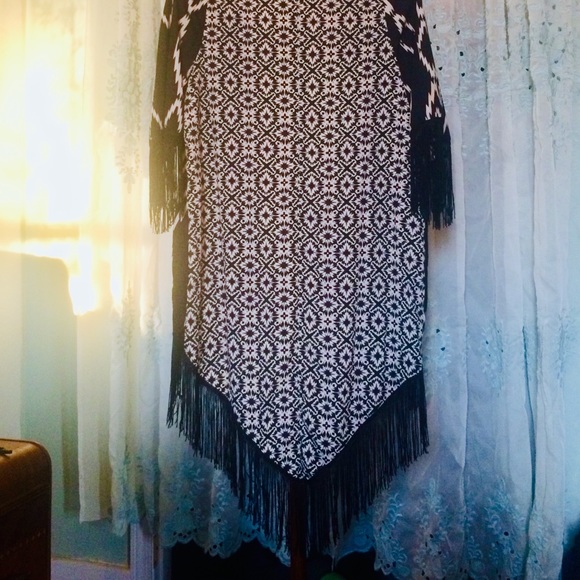 Southwestern Geo Print Fringe Cardigan Kimono M/L - Picture 6 of 7